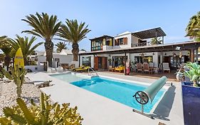 Villa A Pie De Mar